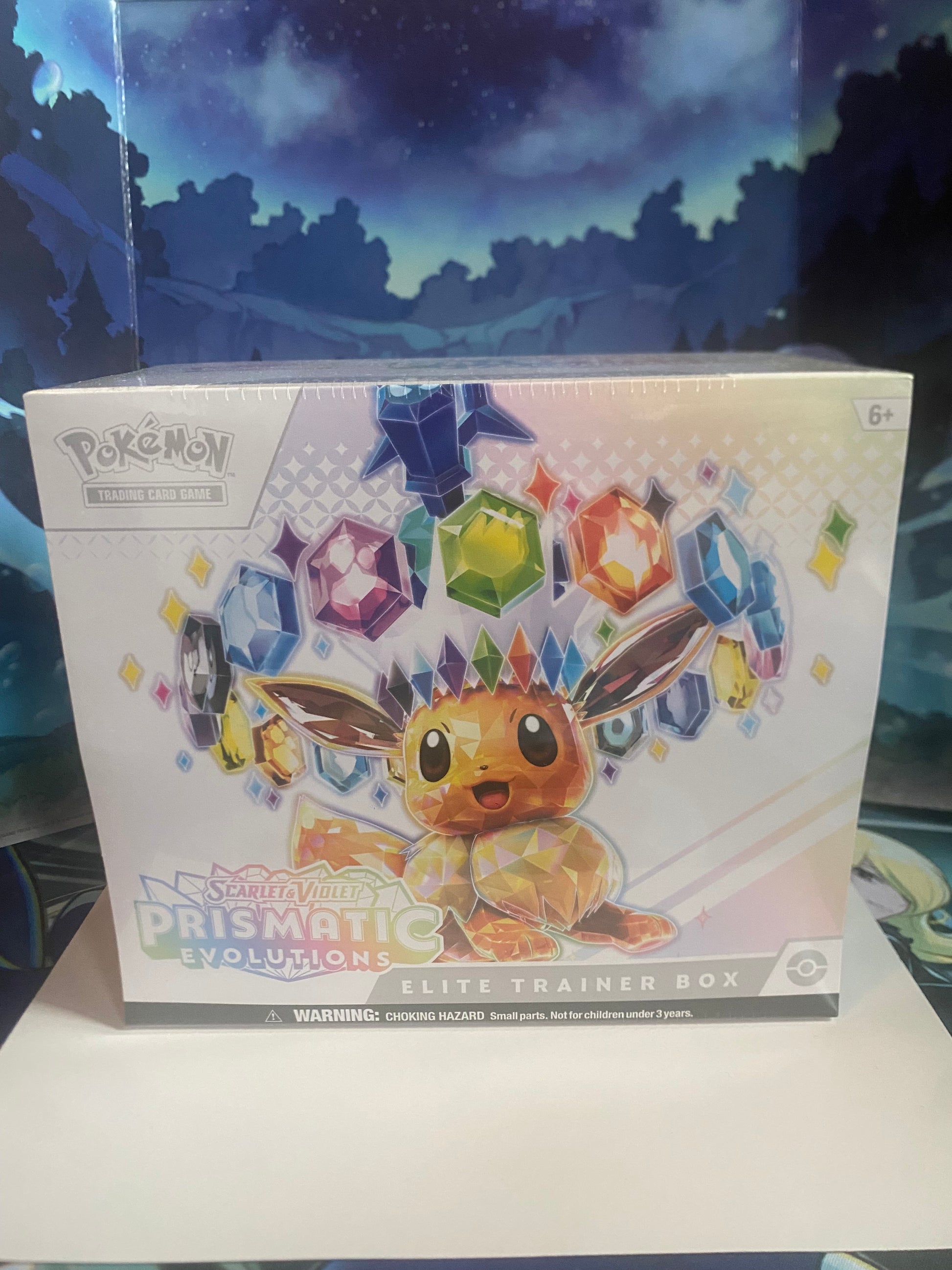 Prismatic Evolutions Elite Trainer Box voorkant