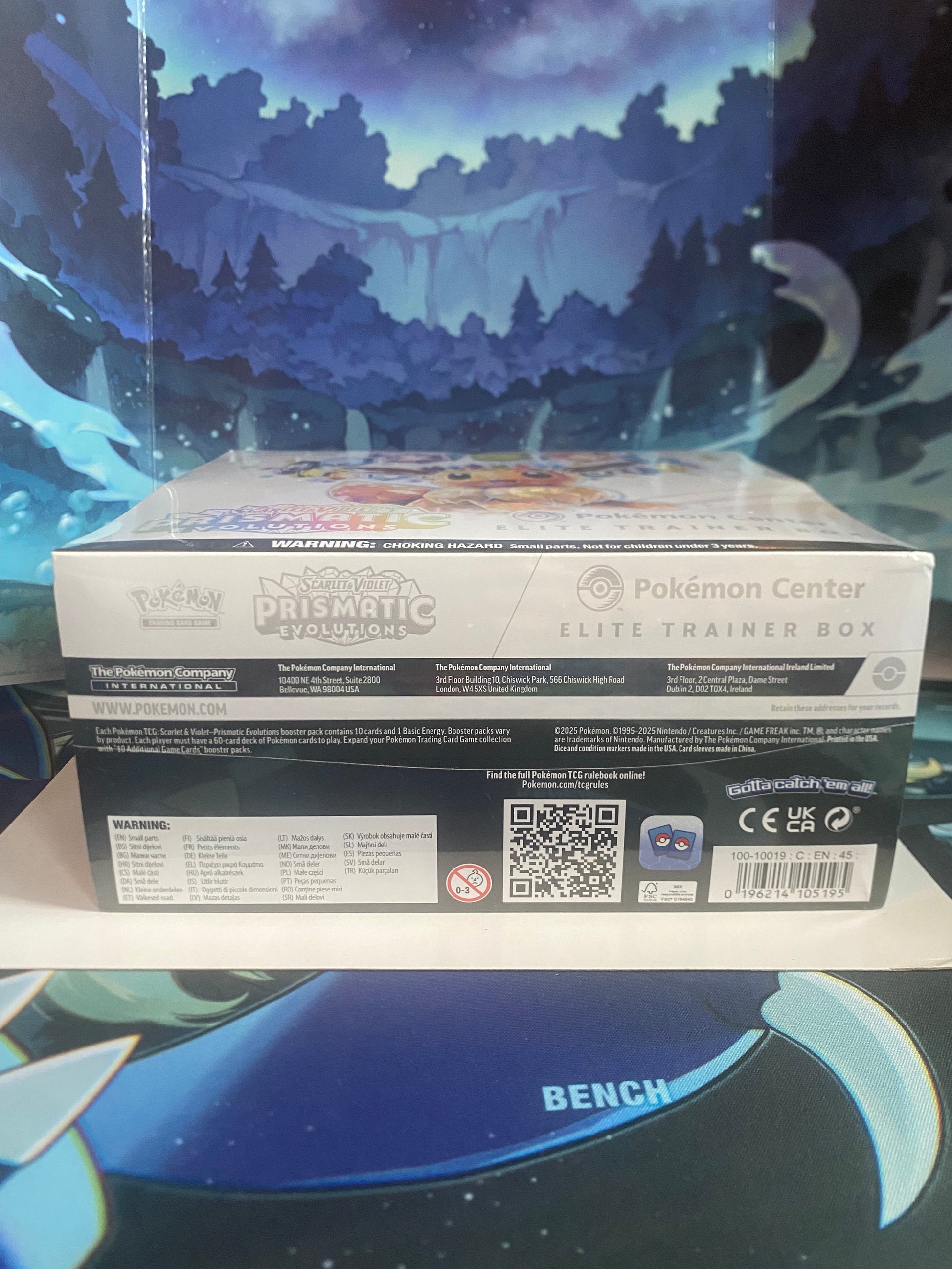 Prismatic Evolutions Pokemon Center ETB onderkant