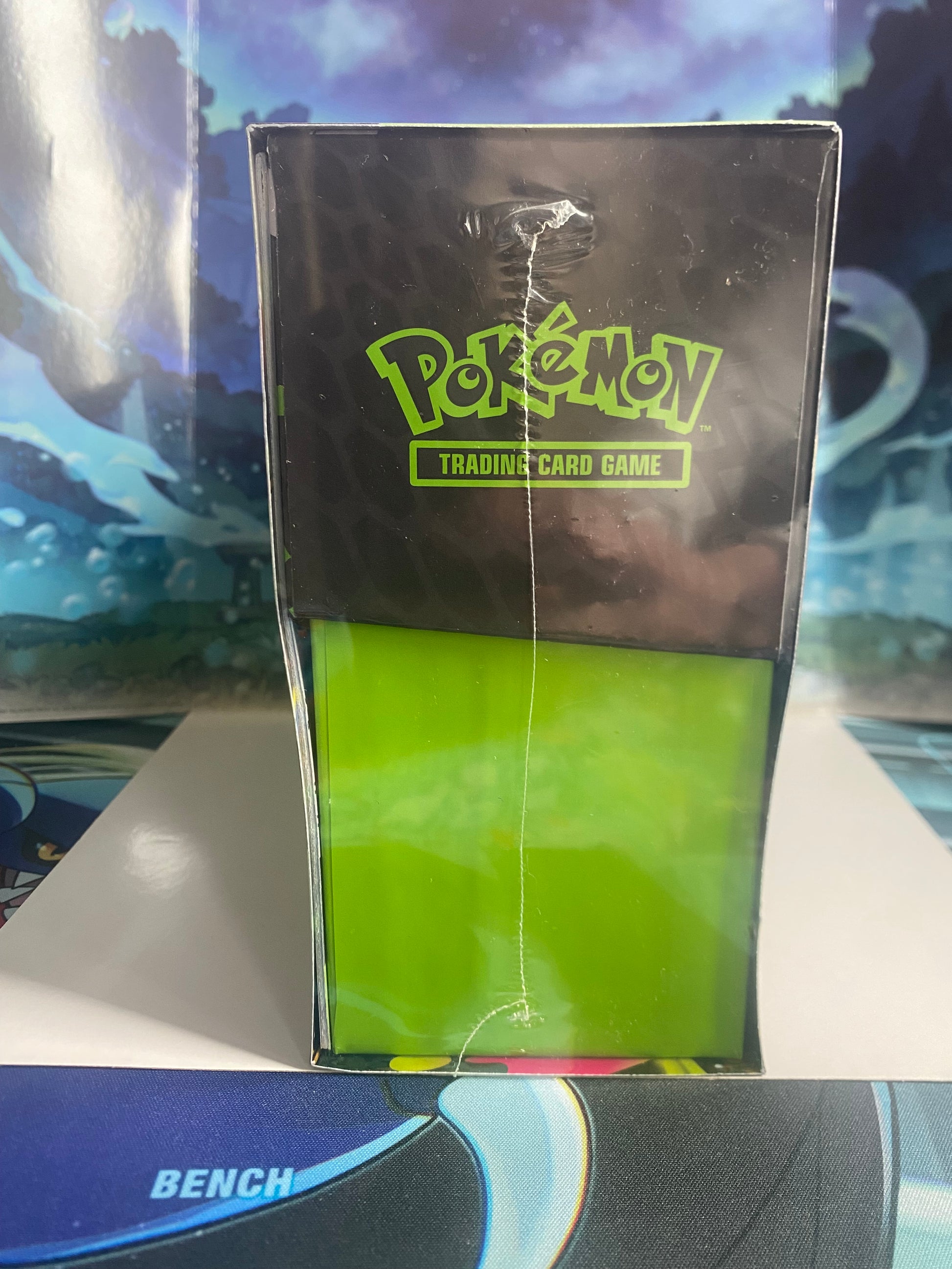 Perfect Order Pokémon Center ETB rechter zijkant