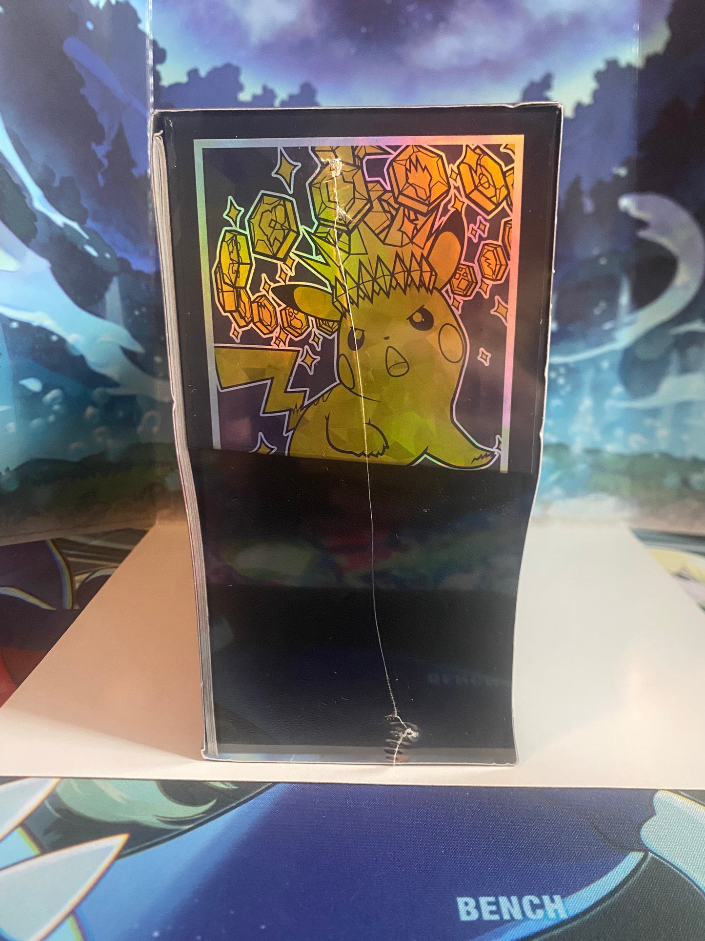 Surging Sparks Elite Trainer Box zijkant rechts